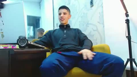 Snapshot of delglo chatting on October 7, 5:44 am delglo online show from October 7, 5:44 am