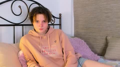 demianenglen online show from April 24, 11:18 pm