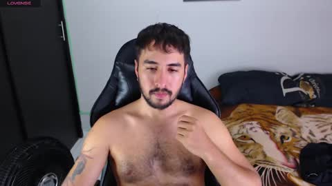 Snapshot of demon_salvatoree chatting on September 23, 12:10 am Demon Salvatore online show from September 23, 12:10 am