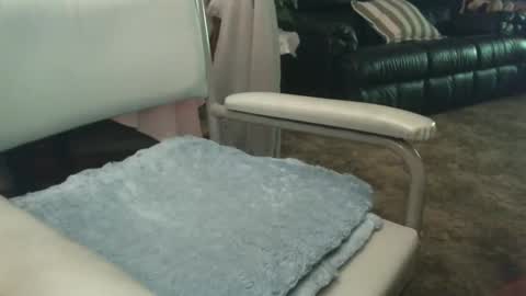 demotron online show from April 2, 11:07 am