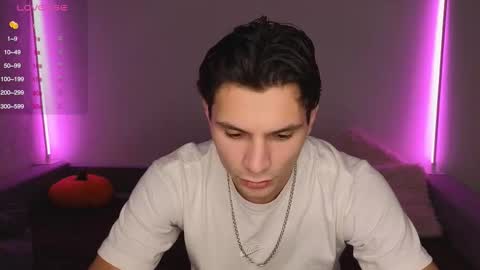 Den online show from December 21, 2:25 pm