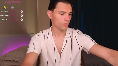 Den online show from May 19, 10:54 am