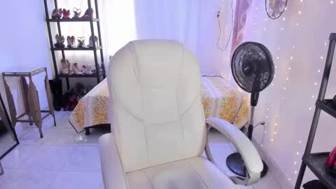 Snapshot of dereck_boy8 chatting on October 10, 9:18 pm Dereck Boy online show from October 10, 9:18 pm