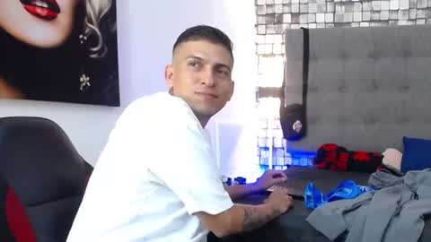 Dereck online show from July 22, 2:36 am