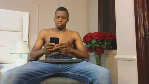 Snapshot of dereckwolf_ chatting on October 11, 11:25 am dereckwolf_ online show from October 11, 11:25 am