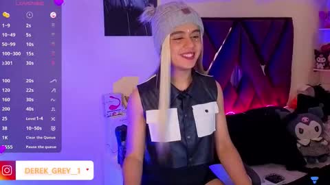 Snapshot of derek_greyy_ chatting on September 9, 8:52 pm derek grey online show from September 9, 8:52 pm