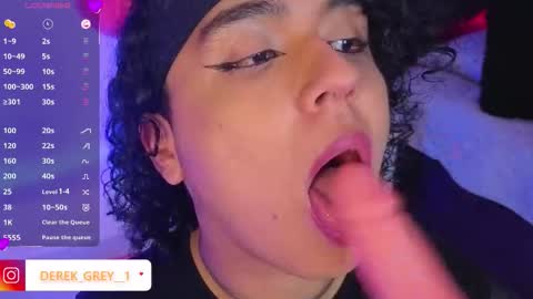 Snapshot of derek_greyy_ chatting on September 15, 9:49 pm derek grey online show from September 15, 9:49 pm