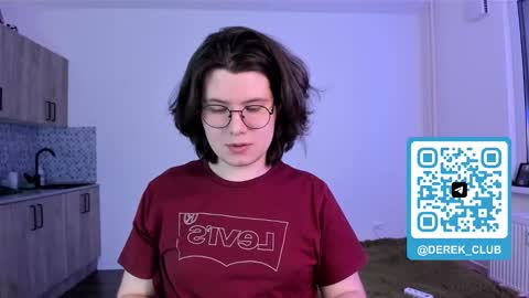 Derek online show from March 6, 9:45 pm