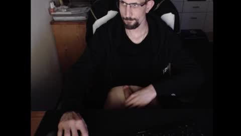 dermattes online show from December 20, 3:41 pm