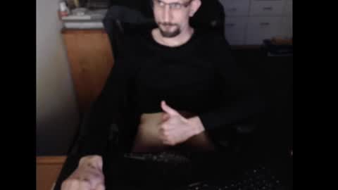 dermattes online show from March 8, 3:33 pm