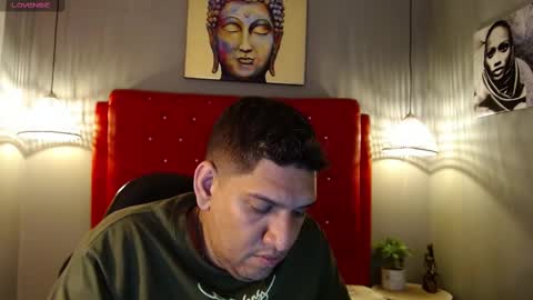 Designturbate online show from December 7, 7:43 pm