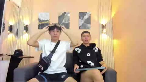 desiresofolympus_ online show from April 24, 9:06 pm