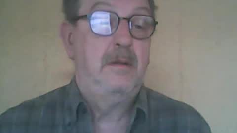 destelp online show from April 28, 6:34 pm