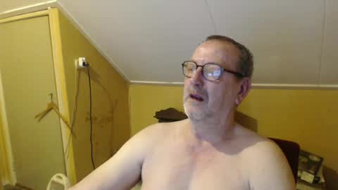 destelp online show from June 12, 6:16 pm