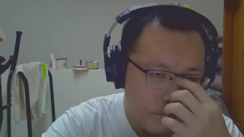 Snapshot of destroy1984 chatting on December 7, 2:53 am Destroy November 1984 online show from December 7, 2:53 am