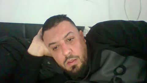 Snapshot of devil_angel66 chatting on January 1, 3:46 pm devil_angel66 online show from January 1, 3:46 pm