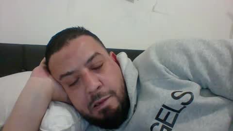 Snapshot of devil_angel66 chatting on December 3, 6:49 pm devil_angel66 online show from December 3, 6:49 pm