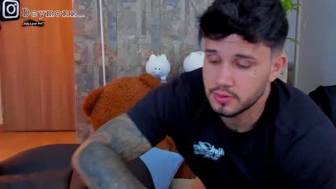 JULIAN online show from October 20, 5:06 pm