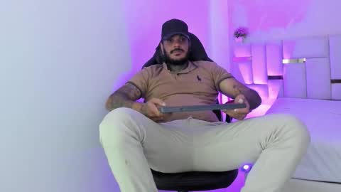 dhaian online show from November 23, 10:10 pm