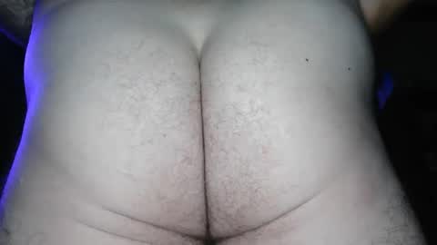 Snapshot of diabolic_yeti76 chatting on October 15, 12:02 pm Yeti online show from October 15, 12:02 pm
