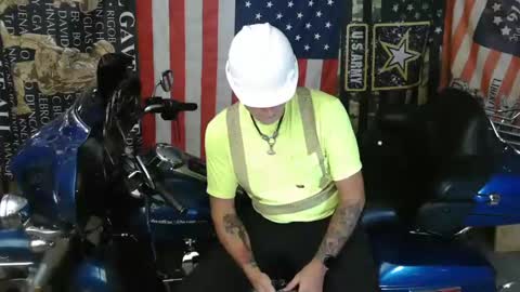 Snapshot of diabolic_yeti76 chatting on September 22, 6:29 pm Yeti online show from September 22, 6:29 pm