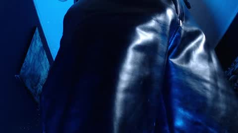 DICAPRIO online show from April 10, 8:32 am