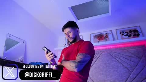 Snapshot of dickgriffith chatting on February 19, 12:11 pm Dick Griffith online show from February 19, 12:11 pm