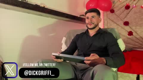 Snapshot of dickgriffith chatting on February 15, 5:19 am Dick Griffith online show from February 15, 5:19 am