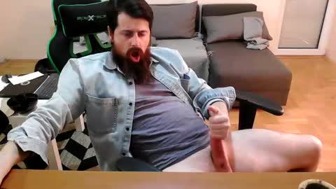 Snapshot of dickstaza chatting on December 14, 11:23 pm dickstaza online show from December 14, 11:23 pm
