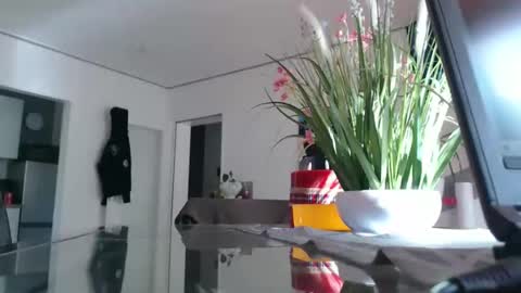 squirtcock online show from April 6, 8:48 am