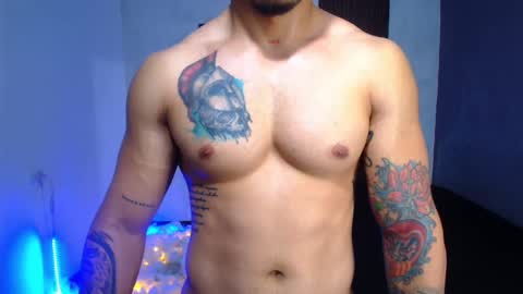 Snapshot of diego__cruz chatting on December 11, 11:43 am Diego online show from December 11, 11:43 am
