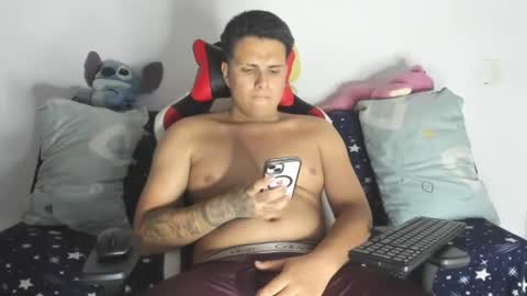 alexerdiego online show from June 21, 5:02 am