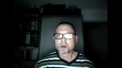 Snapshot of dierenfeld chatting on January 4, 1:52 am dierenfeld online show from January 4, 1:52 am