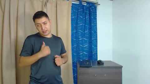 diiego_xxx online show from March 12, 12:04 pm