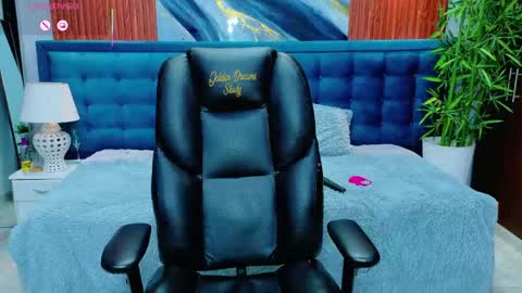  DILAN online show from April 23, 8:00 pm