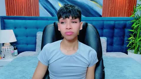  DILAN online show from March 28, 7:03 pm