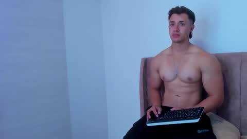 Dilan Coy online show from September 30, 9:29 pm