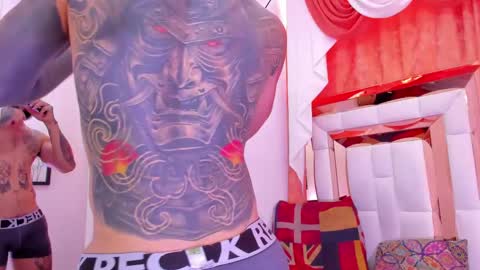 dilan_scootk_ online show from April 23, 7:38 pm