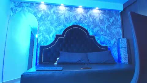 dilanmiller_ online show from July 1, 6:08 pm