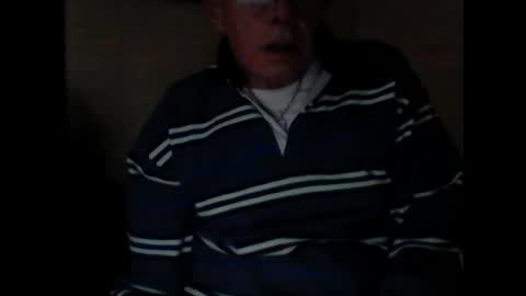 Snapshot of dildosnme22 chatting on September 9, 7:52 am dildosnme22 online show from September 9, 7:52 am
