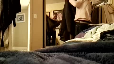 Snapshot of dildosnme22 chatting on January 4, 9:21 am dildosnme22 online show from January 4, 9:21 am