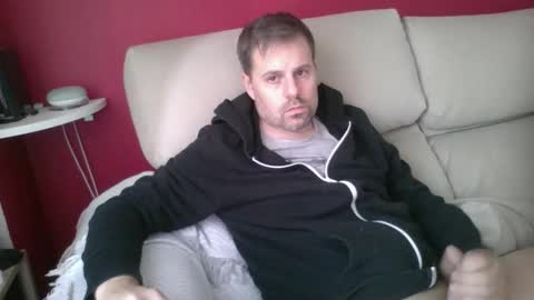 dili999 online show from October 25, 9:33 am