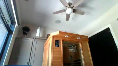 dinger524678 online show from June 19, 6:46 pm