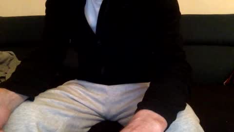 Snapshot of dinnerout1111 chatting on January 7, 6:03 pm dinnerout1111 online show from January 7, 6:03 pm