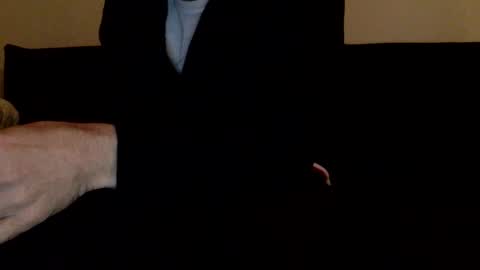 Snapshot of dinnerout1111 chatting on January 19, 10:39 pm dinnerout1111 online show from January 19, 10:39 pm