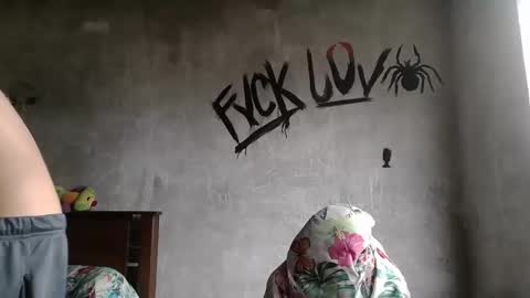 dirty model online show from March 21, 3:05 pm