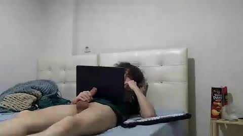 dirtywhiteguy376695 online show from October 15, 12:07 am