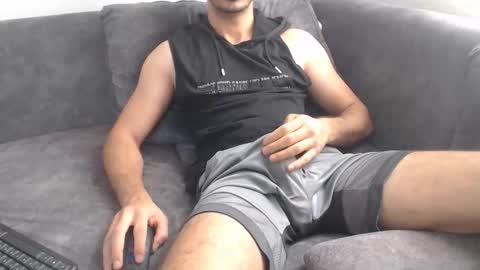 Snapshot of dirtyybooyy77 chatting on October 4, 10:09 am dirtyybooyy77 online show from October 4, 10:09 am