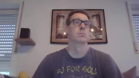 Snapshot of disney0988 chatting on March 10, 5:33 am disney0988 online show from March 10, 5:33 am