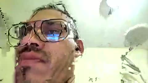 Snapshot of doblewyosk69g chatting on October 12, 2:33 pm doblewyosk69g online show from October 12, 2:33 pm